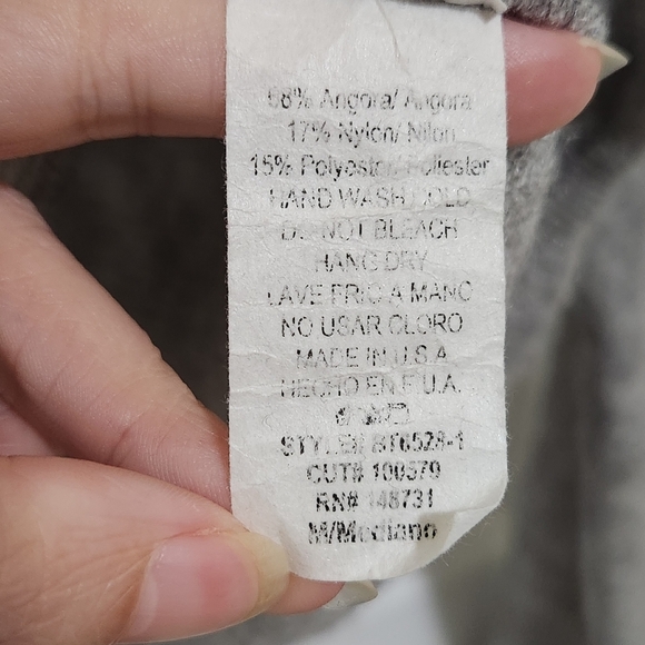 MOD Womens M Gray Cowl Neck Cropped Angora Blend Sweater Dolman Sleeve - Picture 10 of 10